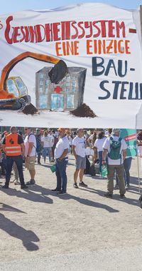Demo auf dem Stuttgarter Schlossplatz