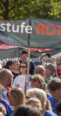 Protestkundgebung auf dem Opernplatz in Hannover der Niedersächsischen Krankenhausgesellschaft e.V.