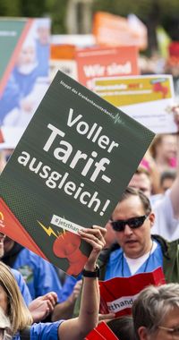 Demo in Hannover auf dem Opernplatz