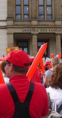 Saarländische Kliniken protestieren gemeinsam in Saarbrücken
