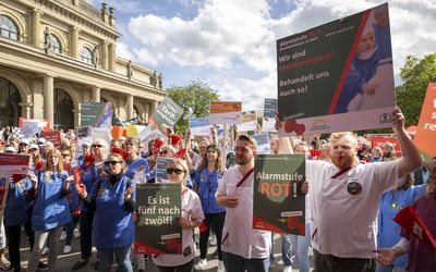 Protestkundgebung auf dem Opernplatz in Hannover