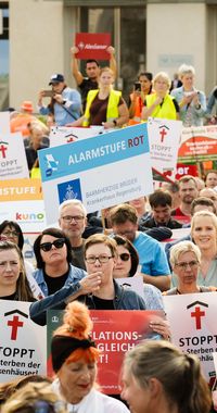 Demo der Deutschen Krankenhausgesellschaft e.V. auf dem Pariser Platz (Brandenburger Tor) in Berlin